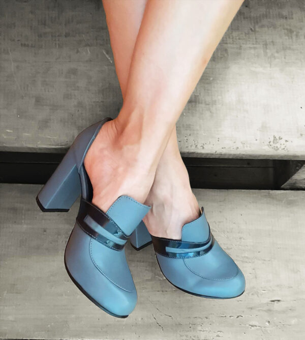 Zapatos elegantes tipo loafers con tacón ancho de cuero para mujer
