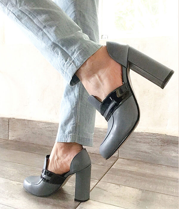 Zapatos elegantes tipo loafers con tacón ancho de cuero para mujer