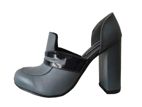 Zapatos elegantes tipo loafers con tacón ancho de cuero para mujer