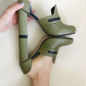 Zapatos elegantes tipo loafers con tacón ancho de cuero para mujer