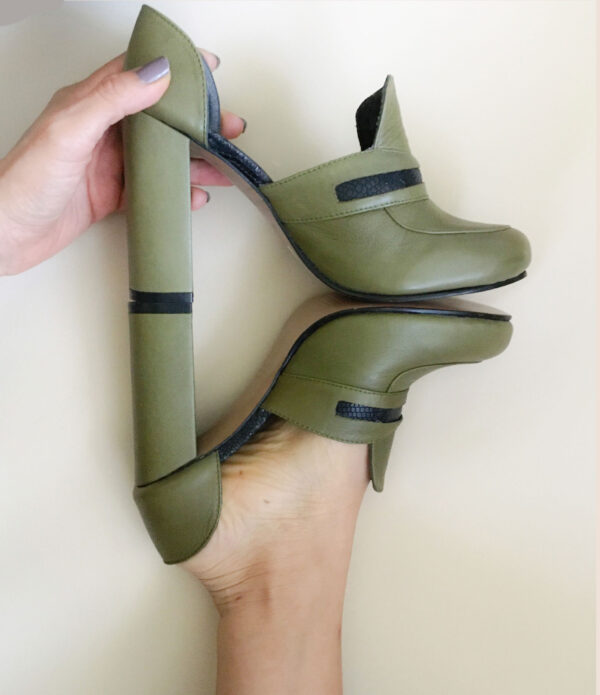 Zapatos elegantes tipo loafers con tacón ancho de cuero para mujer